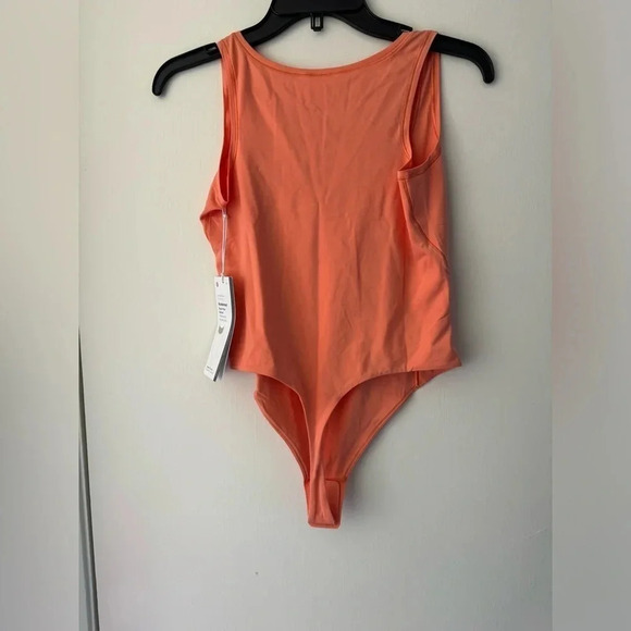 Lululemon Wundermost Ultra-Soft Nulu Square-Neck Sleeveless Bodysuit - Picture 9 of 10